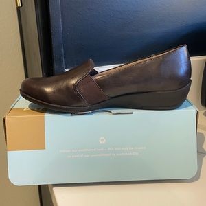 LifeStride Velocity 2.0 brown loafer slides